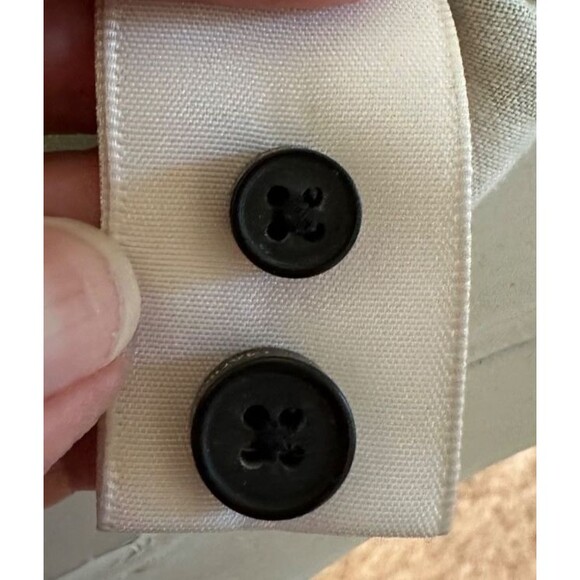 7 for All mankind men’s  linen Button Up shirt SZ Medium short sleeves pristine - Picture 11 of 11